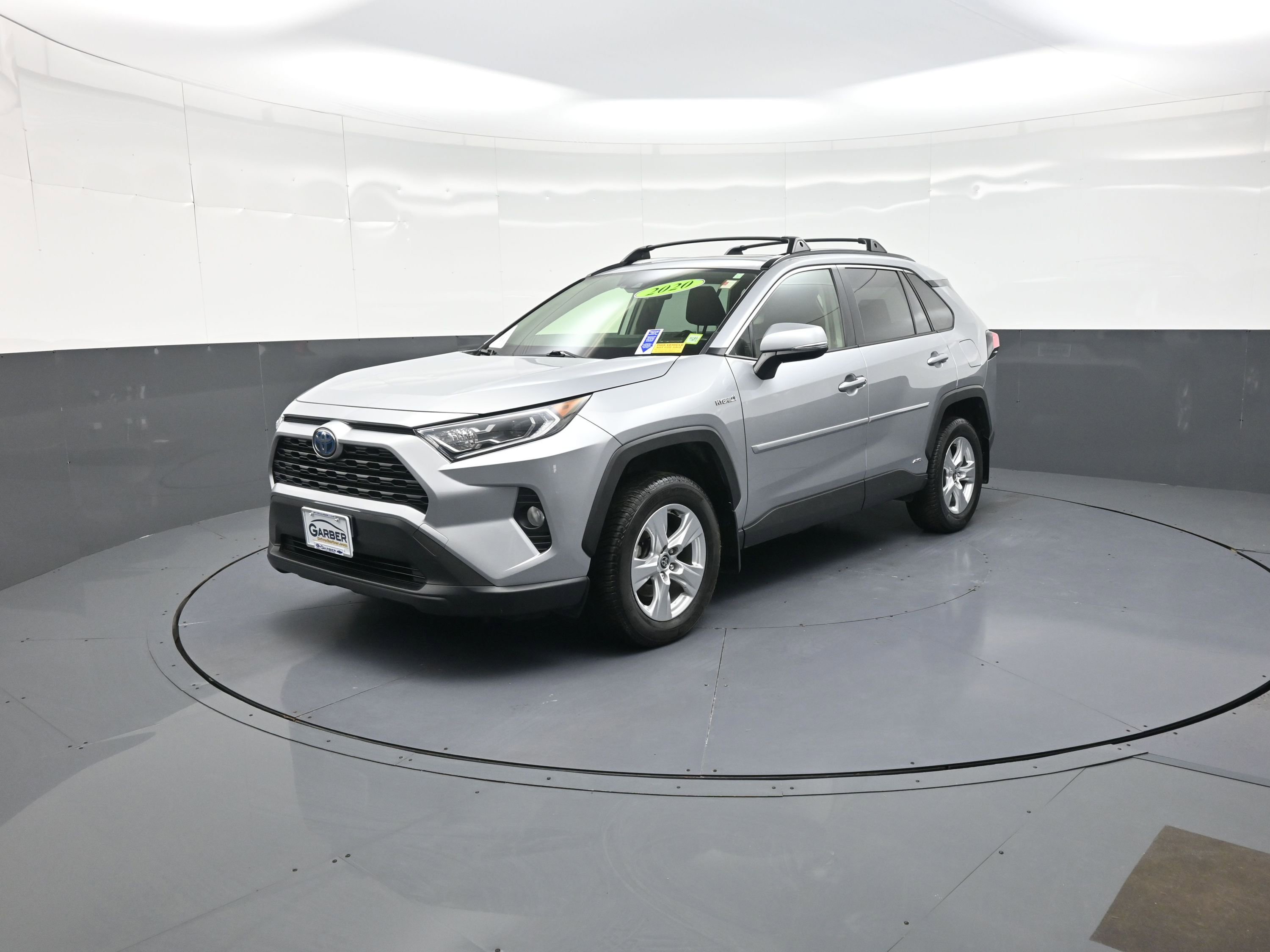 Used 2020 Toyota RAV4 XLE w/ Convenience Package image 7