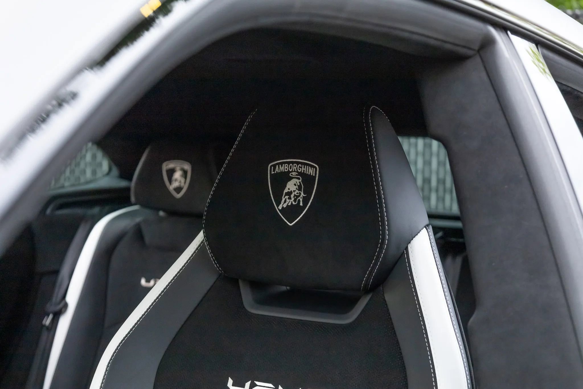 Used 2024 Lamborghini Urus Performante AWD/4WD image 53