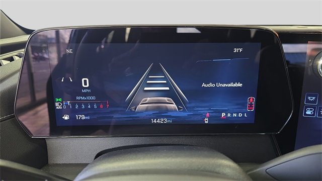 Used 2025 Chevrolet Traverse LT image 10