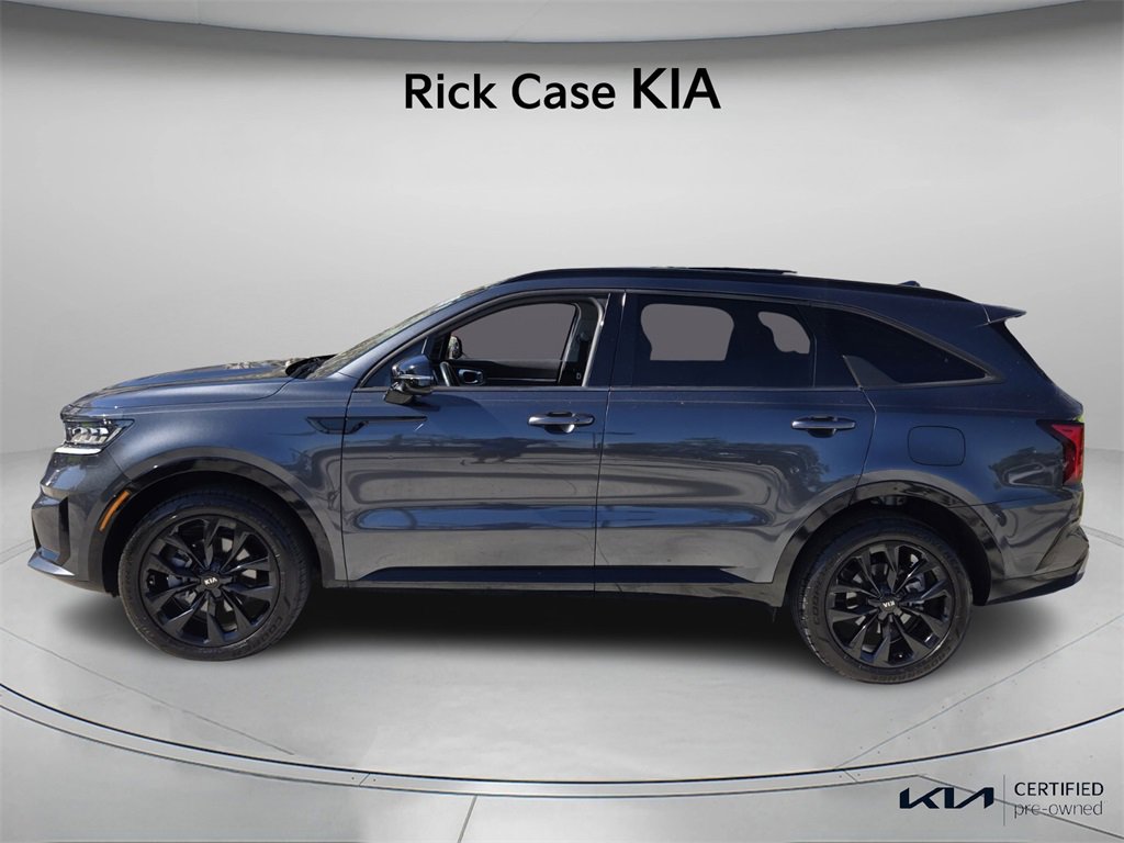 Used 2021 Kia Sorento SX image 3
