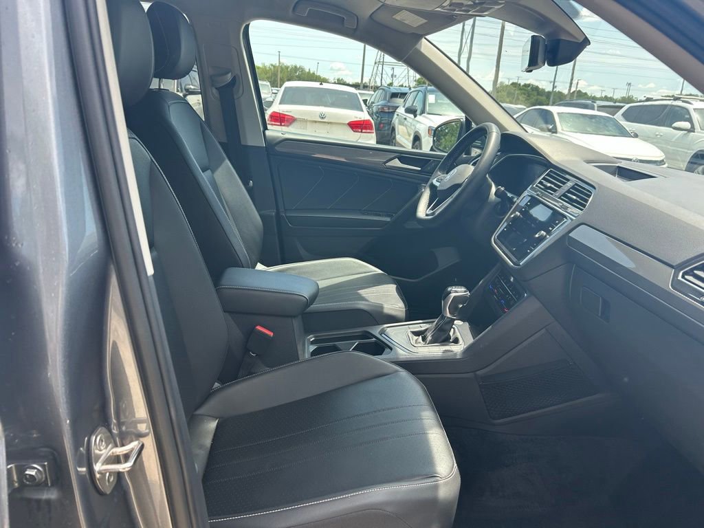Used 2022 Volkswagen Tiguan SE FWD image 34
