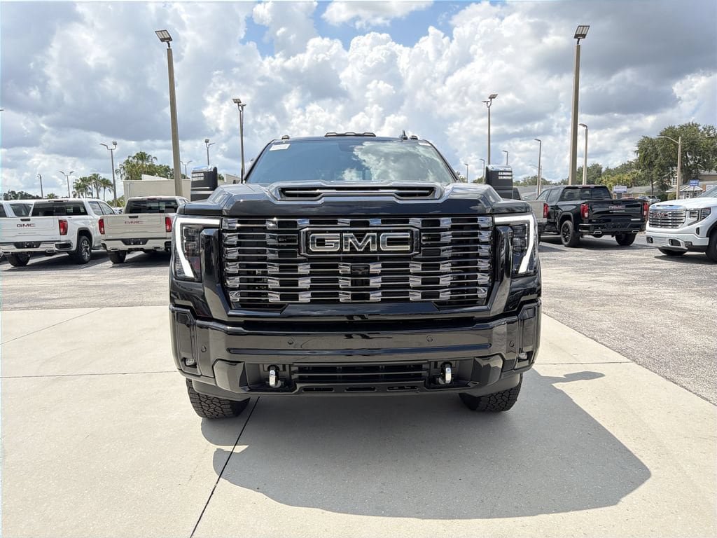 New 2026 GMC Sierra 2500 Denali Ultimate AWD/4WD image 8