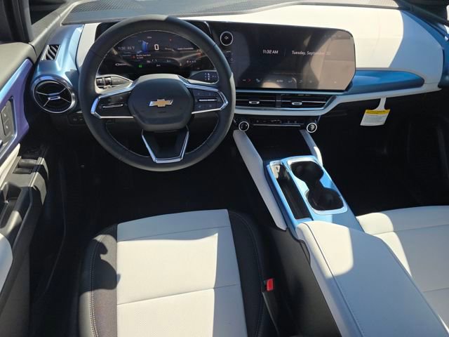 New 2026 Chevrolet Equinox EV LT image 3