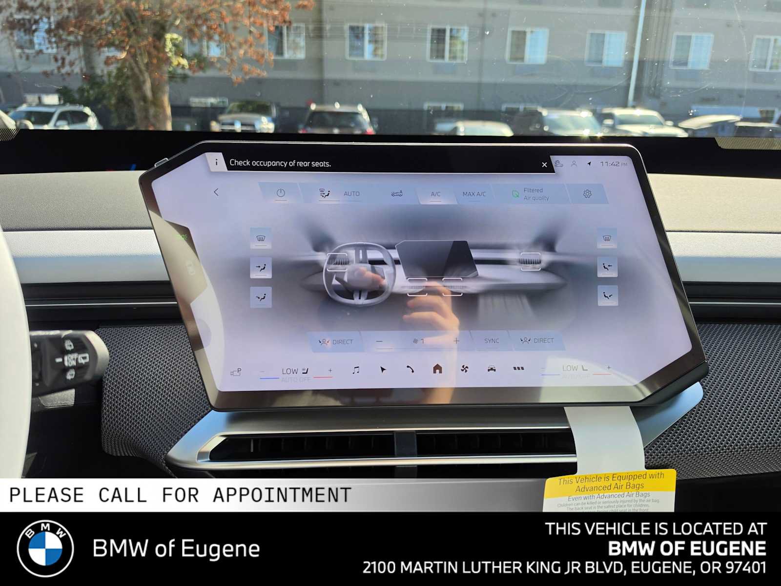 New 2027 BMW iX3 50 xDrive w/ M Sport Professional Package AWD/4WD image 30
