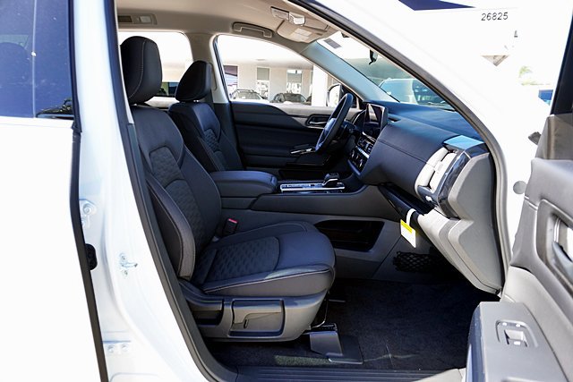 New 2026 Nissan Pathfinder SV w/ Cargo Package FWD image 18