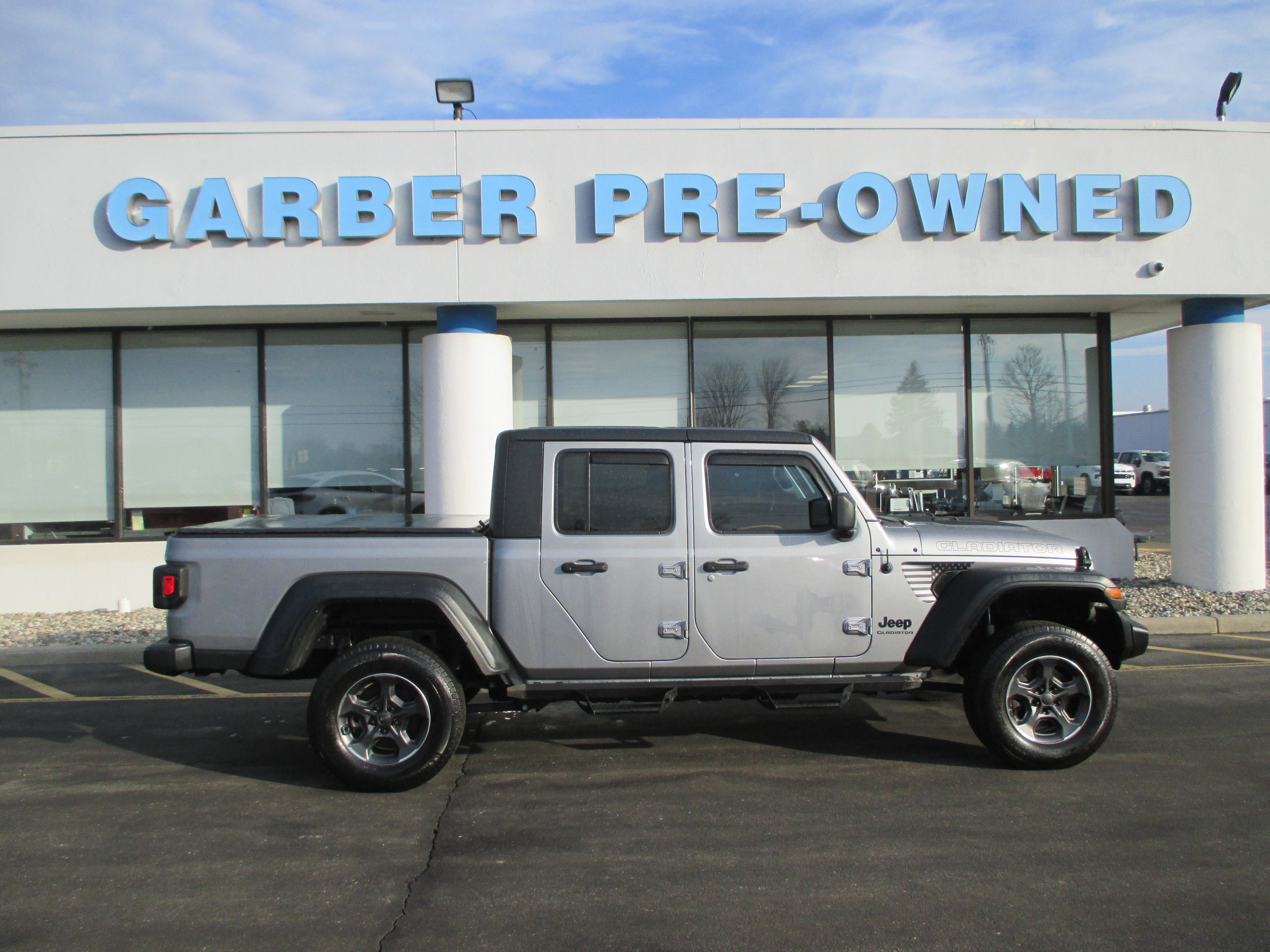 Used 2020 Jeep Gladiator Sport w/ Quick Order Package 24S image 2