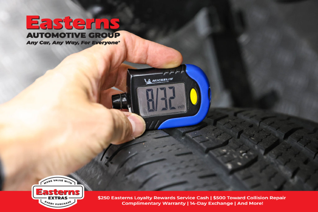 Used 2025 Toyota Tacoma SR RWD image 23