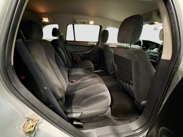 Used 2005 Chrysler Pacifica Touring FWD image 23