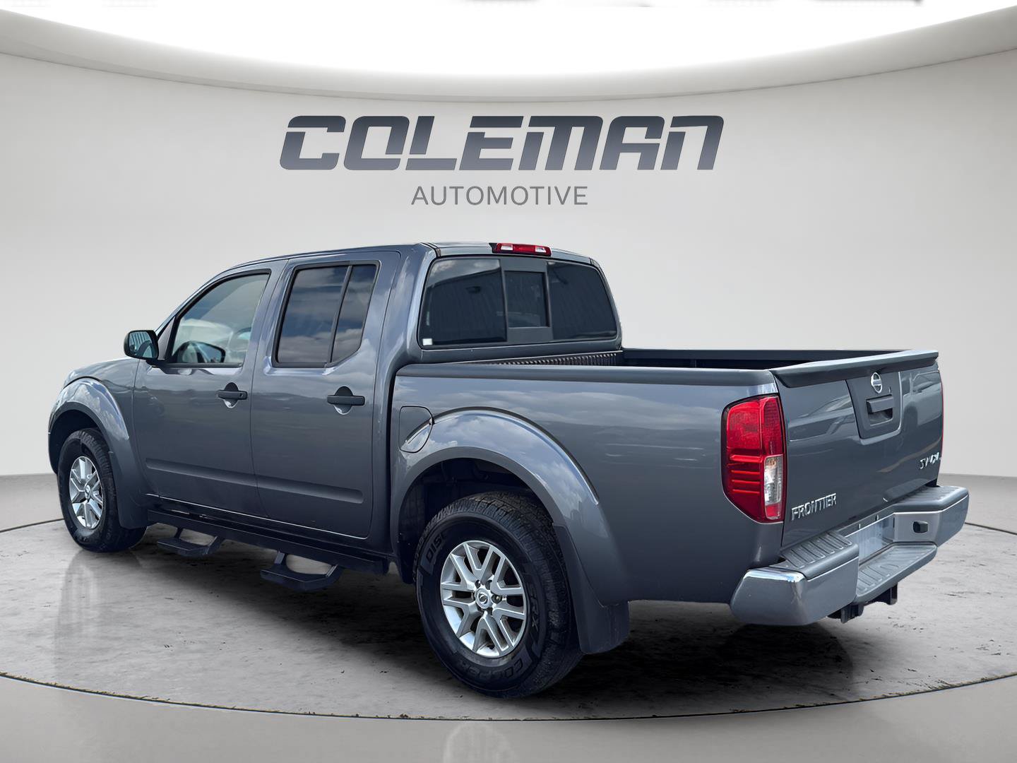 Used 2021 Nissan Frontier SV w/ SV Utility Package AWD/4WD image 3