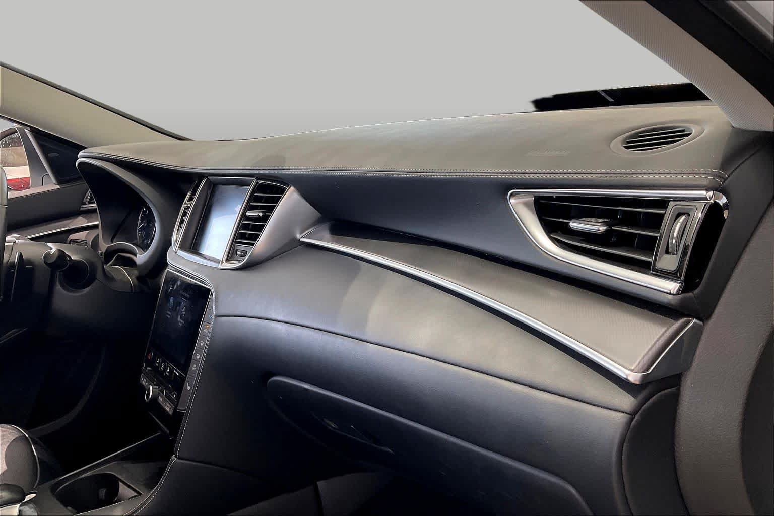 Used 2024 INFINITI QX50 Luxe FWD image 19
