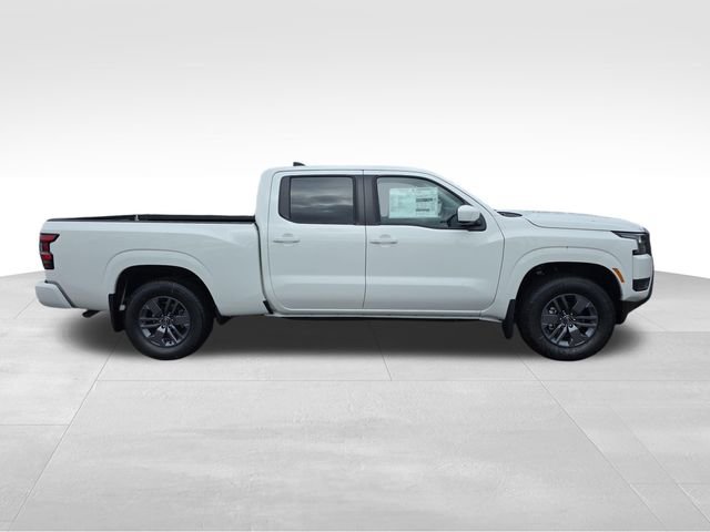 New 2026 Nissan Frontier SV w/ Tow Package AWD/4WD image 8