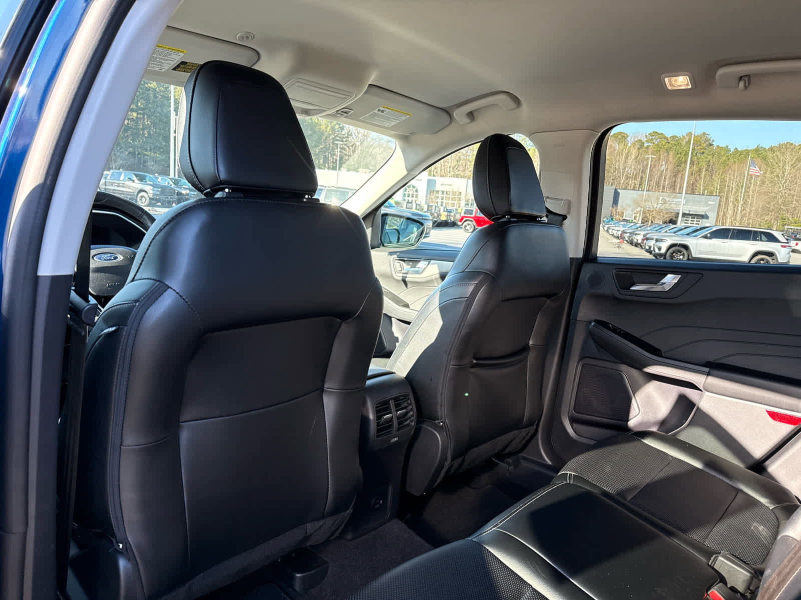 Used 2022 Ford Escape SEL w/ Technology Package image 27