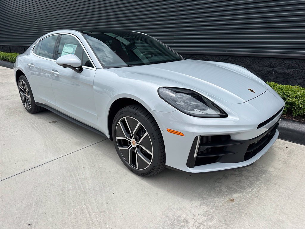 Used 2026 Porsche Panamera RWD image 12