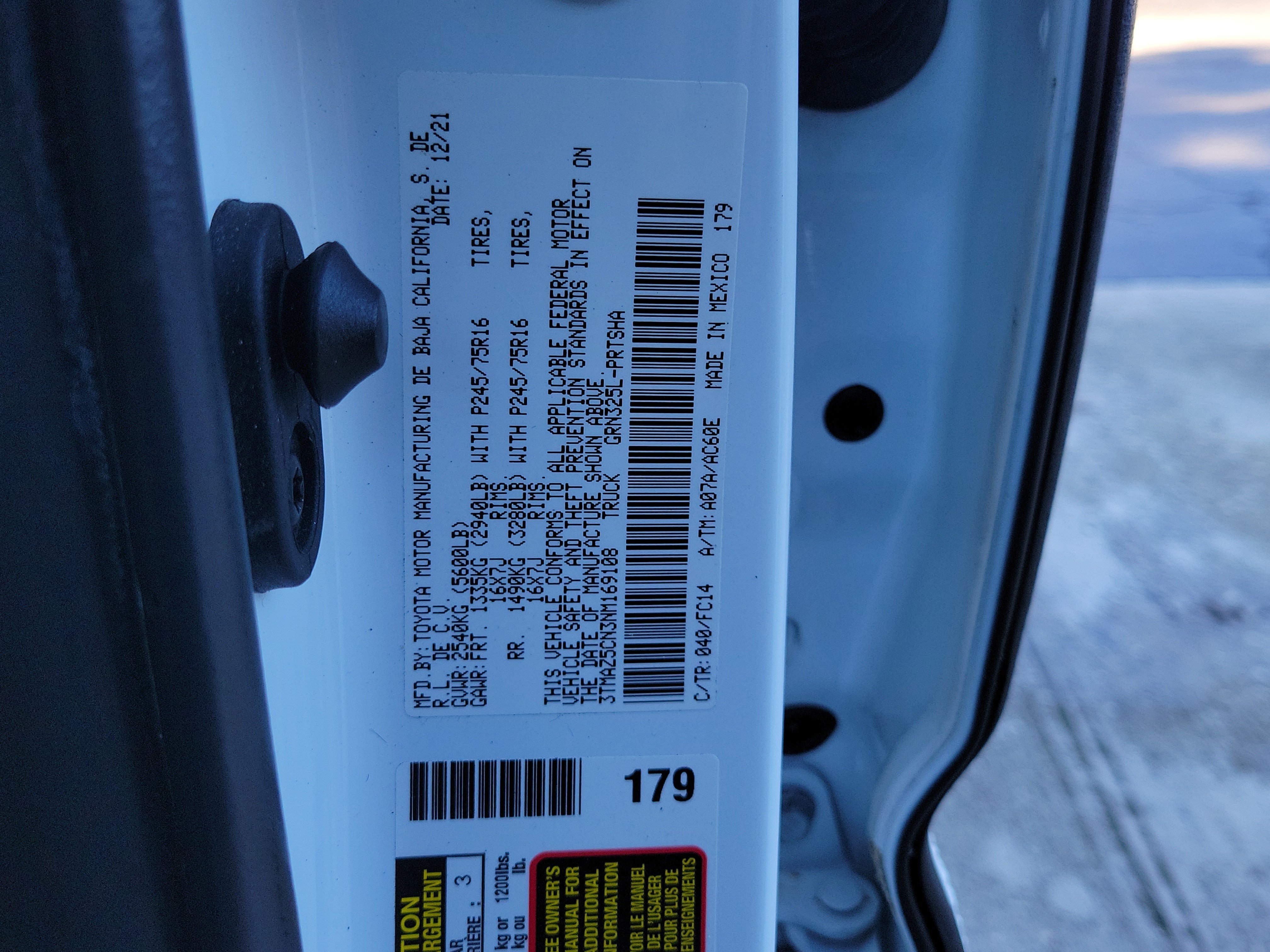 Used 2022 Toyota Tacoma SR5 w/ Technology Package RWD image 30