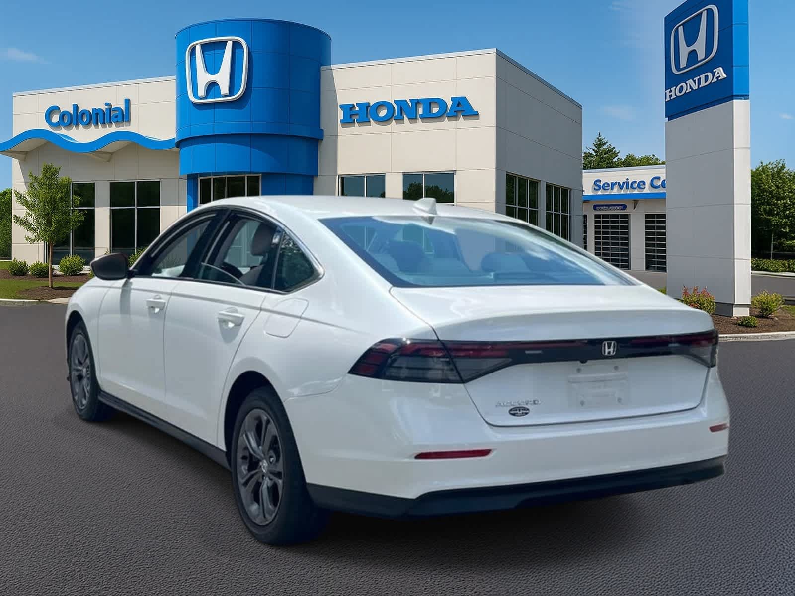 Used 2023 Honda Accord EX image 4