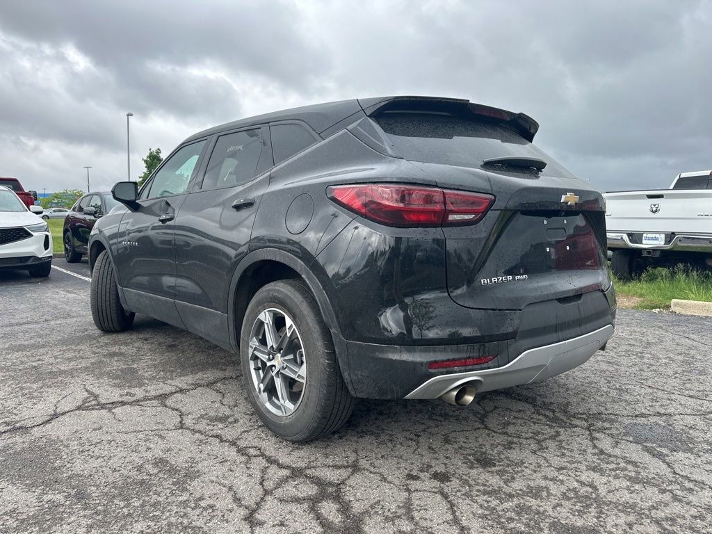 Used 2023 Chevrolet Blazer LT AWD/4WD image 7
