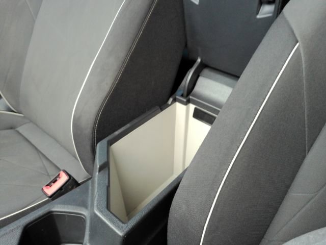 Used 2025 Volkswagen Jetta Sport image 47