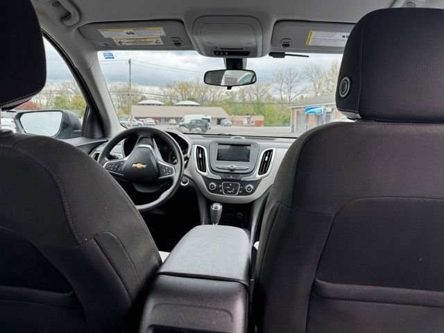 Used 2019 Chevrolet Equinox LS AWD/4WD image 24