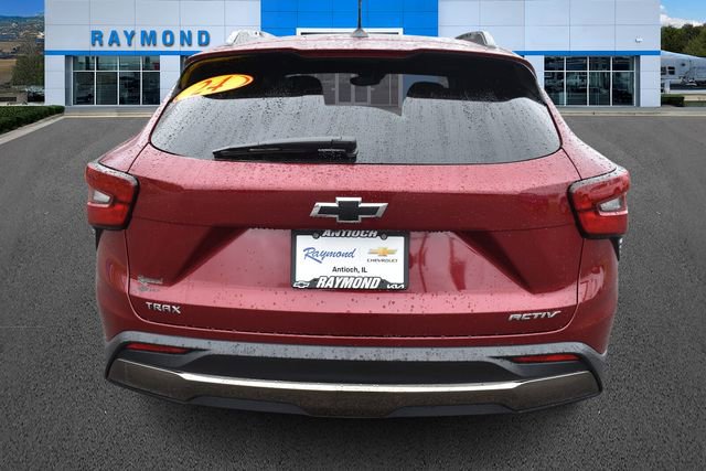 Certified 2024 Chevrolet Trax ACTIV w/ Sunroof Package image 5