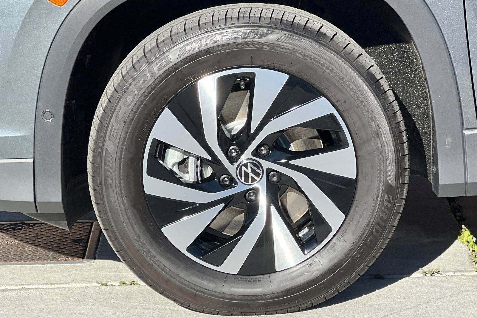 New 2026 Volkswagen Tiguan S AWD/4WD image 25