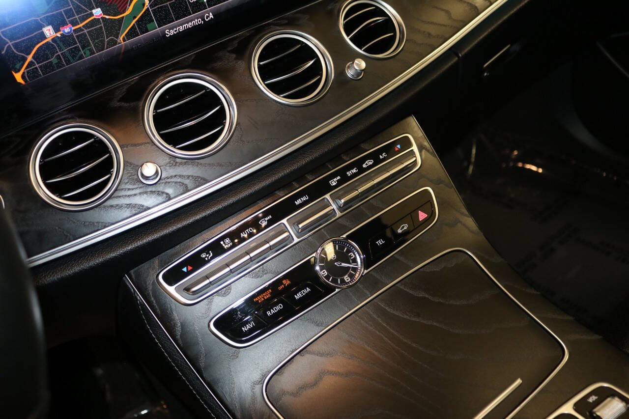 Used 2020 Mercedes-Benz E 350 Sedan image 43