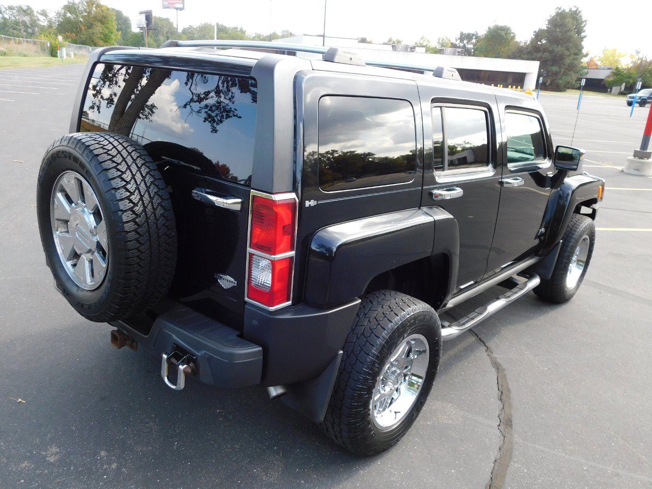 Used 2008 HUMMER H3 Alpha image 5