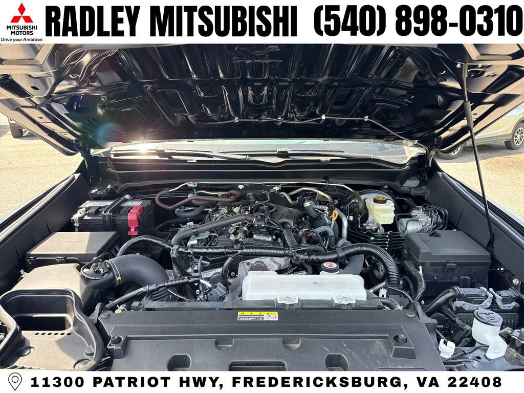 Used 2024 Toyota Tacoma SR image 13