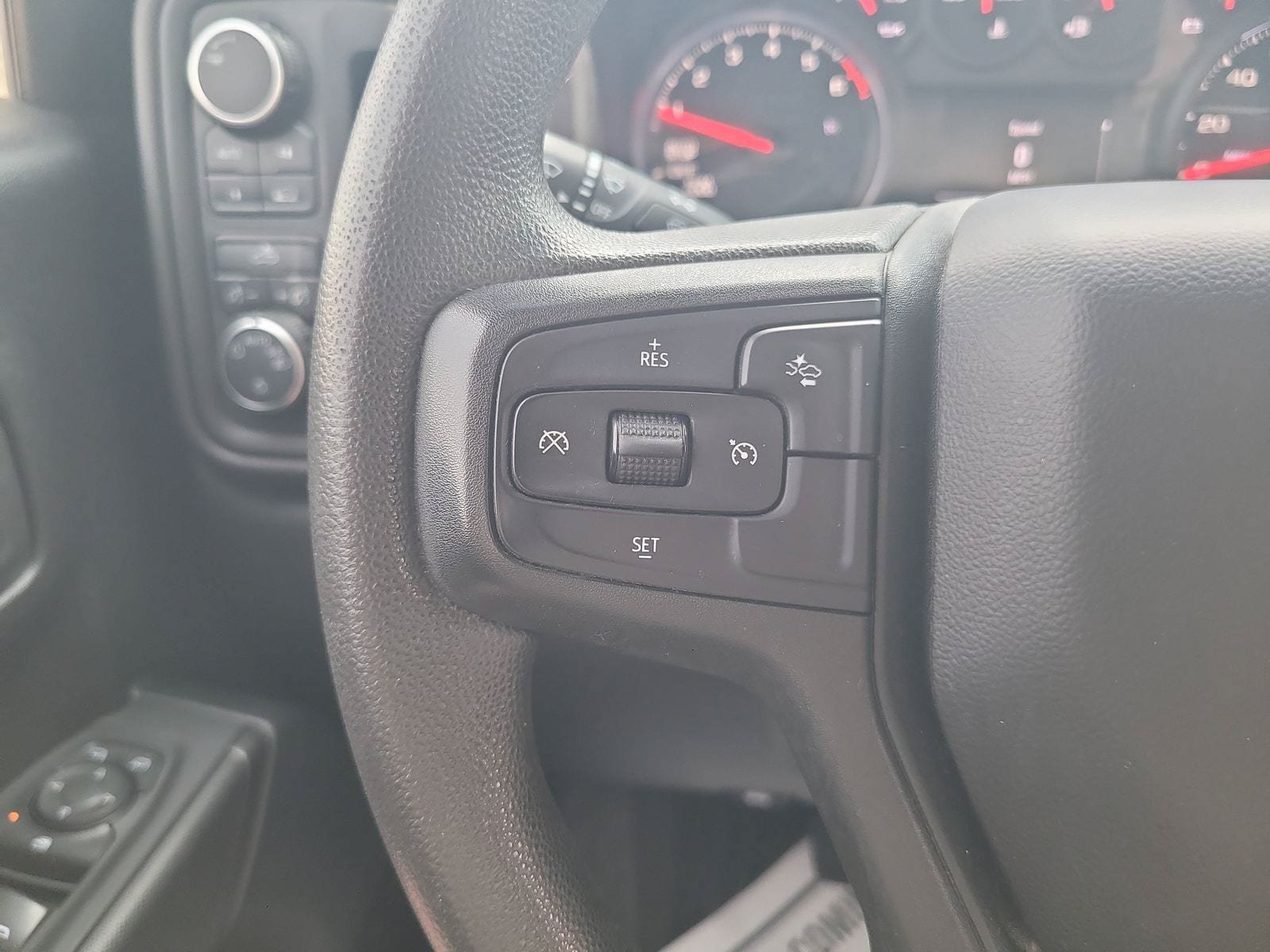 Used 2023 Chevrolet Silverado 1500 Custom AWD/4WD image 14