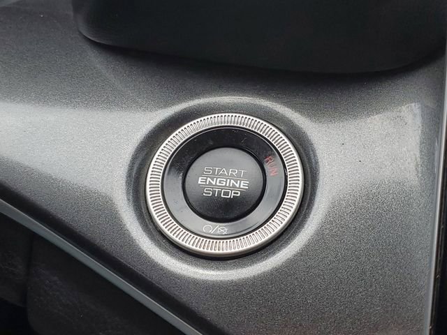 Used 2021 Jeep Grand Cherokee L Laredo w/ Luxury Tech Group I AWD/4WD image 24