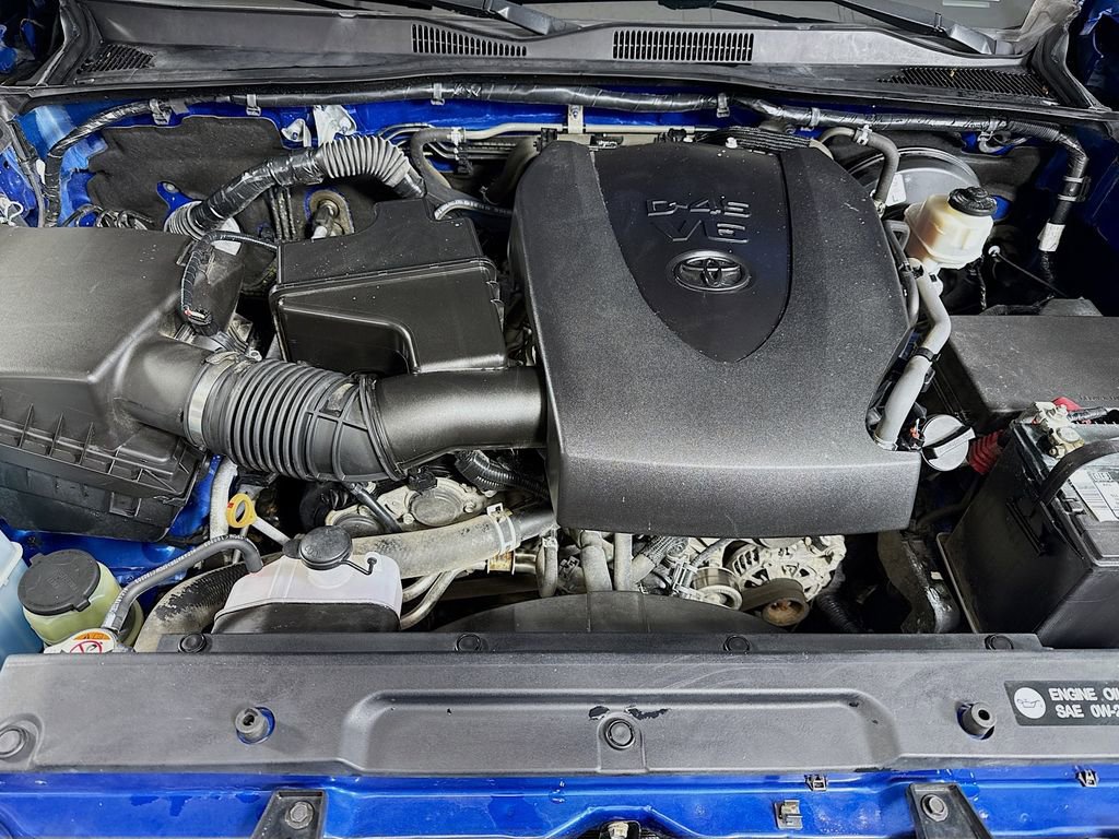 Used 2018 Toyota Tacoma Limited image 31