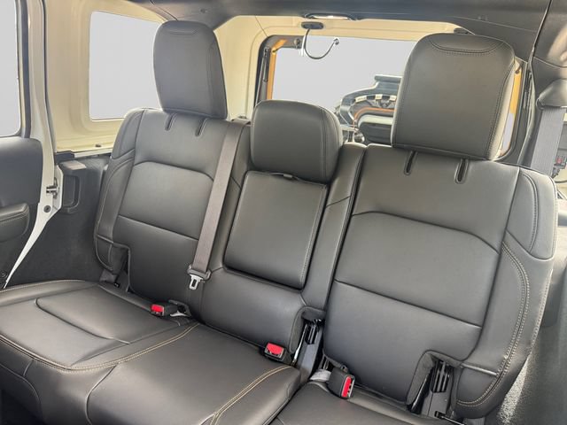 Used 2024 Jeep Wrangler Unlimited Sahara w/ Technology Group AWD/4WD image 13