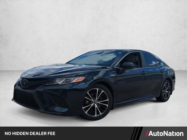Used 2018 Toyota Camry SE FWD image 1