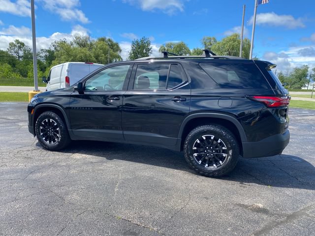 Used 2023 Chevrolet Traverse RS w/ LPO, Floor Liner Package FWD image 3