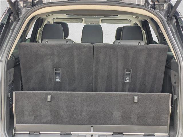Used 2018 Land Rover Discovery HSE AWD/4WD image 6