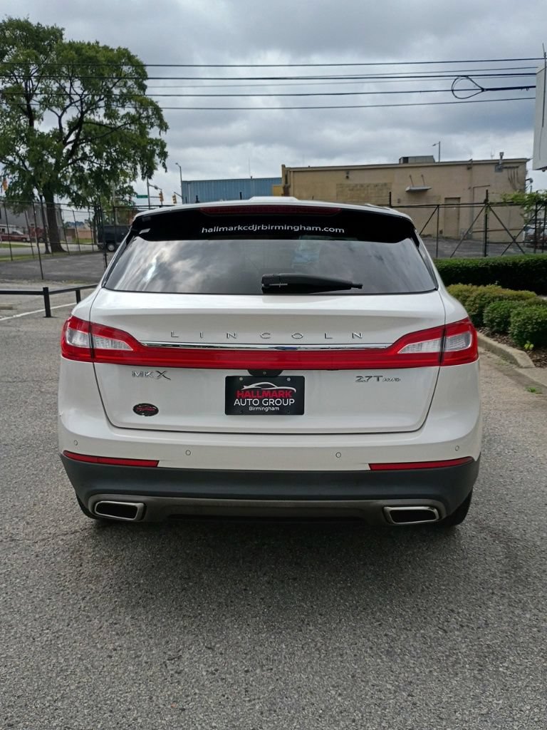 Used 2018 Lincoln MKX Reserve AWD/4WD image 4