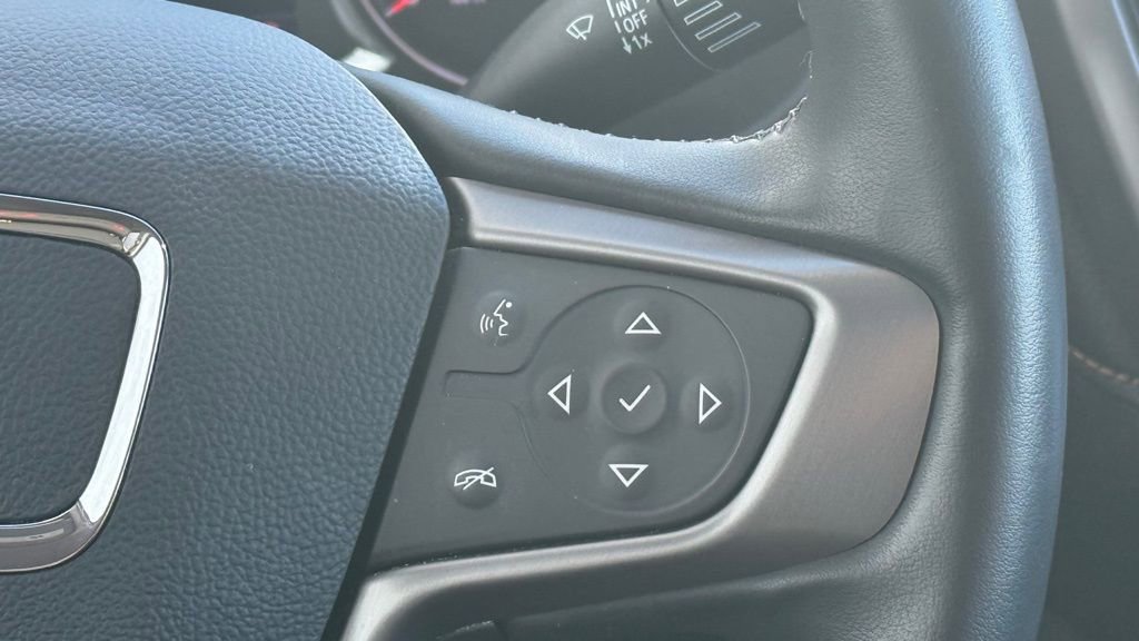 Used 2023 GMC Acadia AT4 image 13