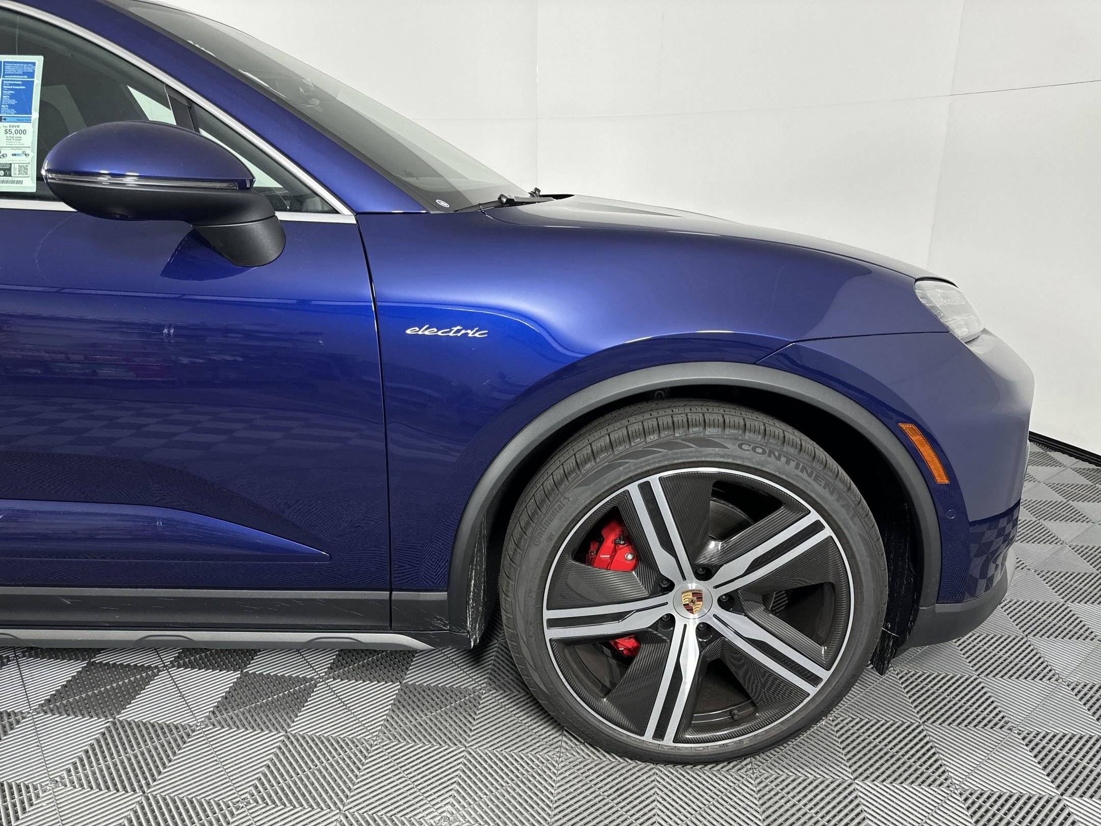 Used 2025 Porsche Macan 4S Electric image 12