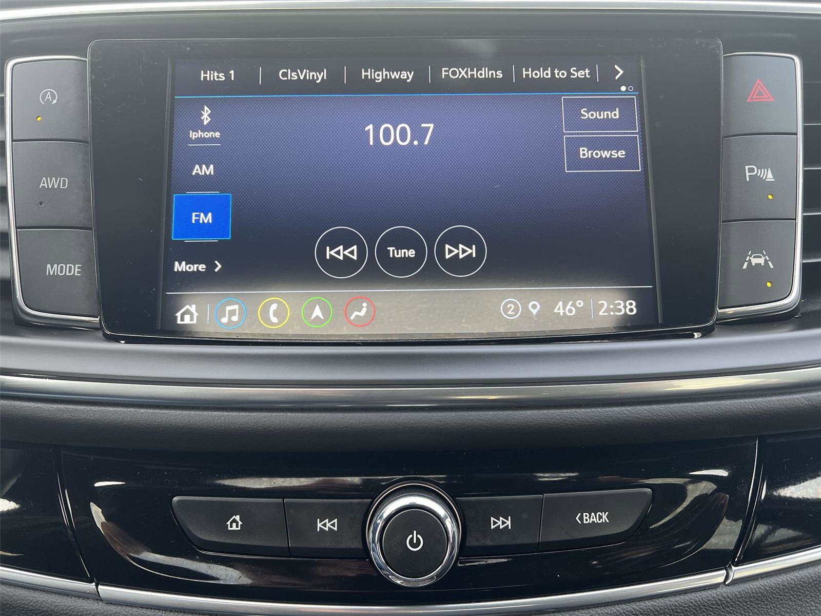 Used 2024 Buick Enclave Avenir image 16