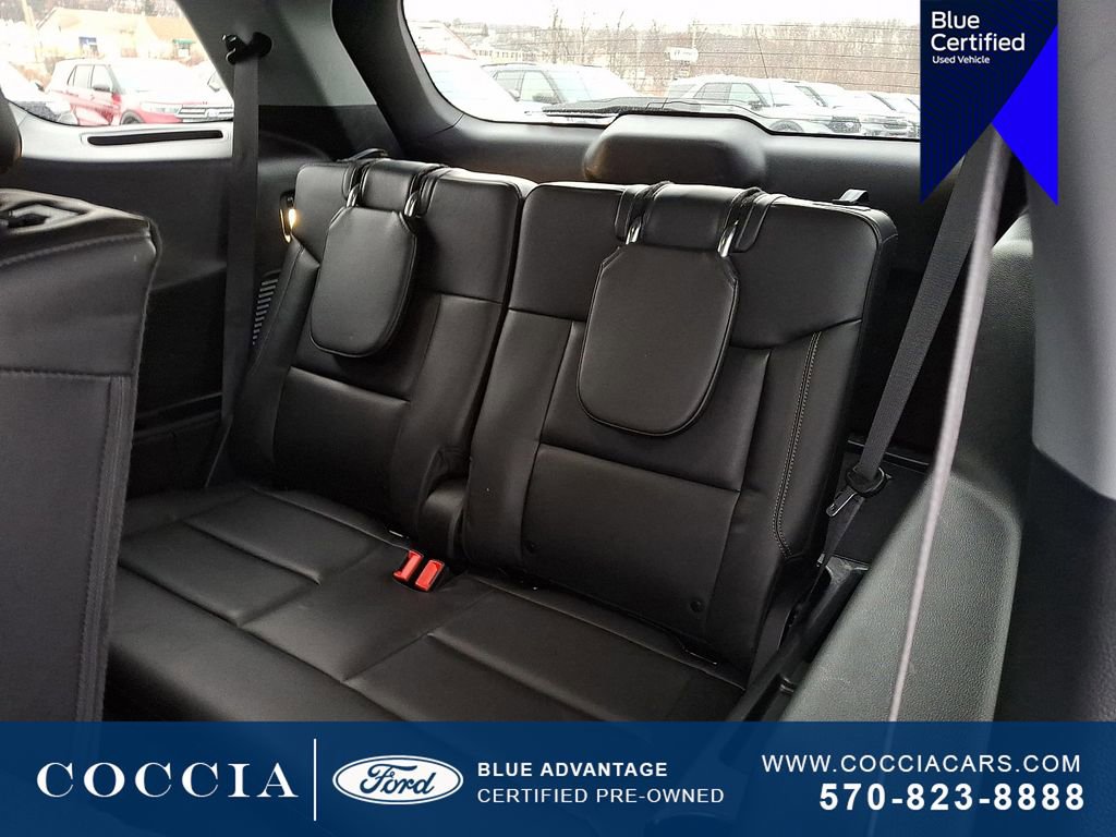 Certified 2022 Ford Explorer XLT w/ Equipment Group 202A image 10