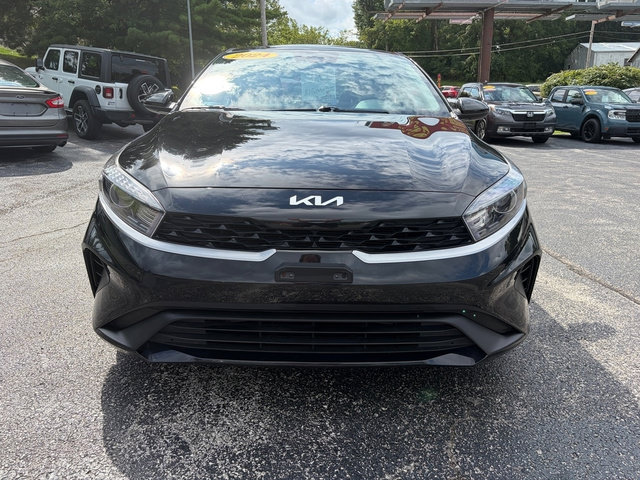 Used 2024 Kia Forte LXS FWD image 3