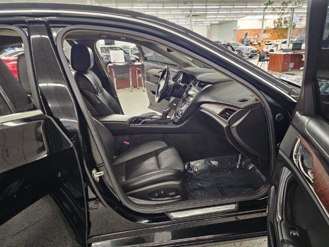 Used 2017 Cadillac CTS Luxury image 33