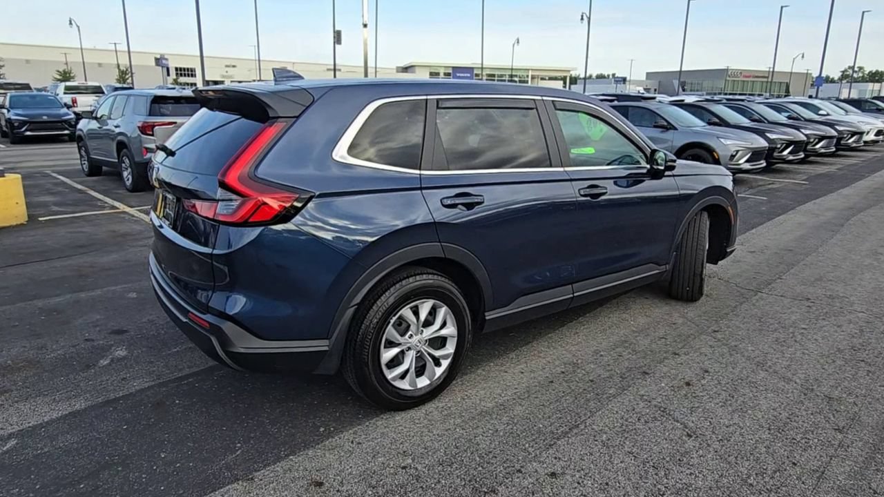 Used 2025 Honda CR-V LX image 9