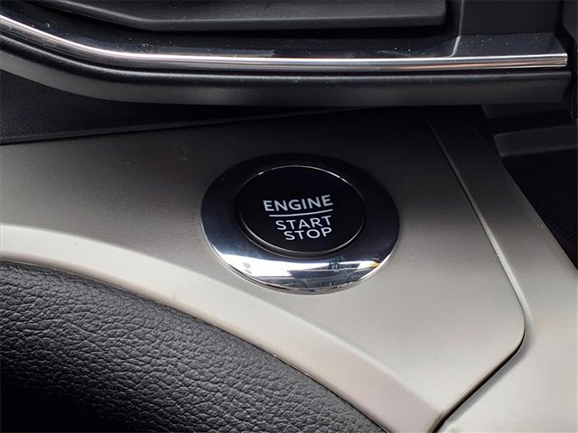 Used 2023 Ford Explorer XLT w/ Equipment Group 202A image 23