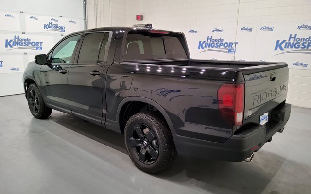 New 2026 Honda Ridgeline Black Edition image 4