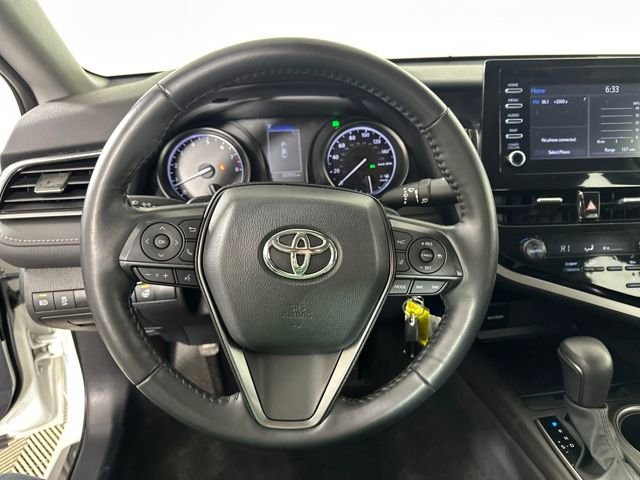 Used 2023 Toyota Camry SE image 14