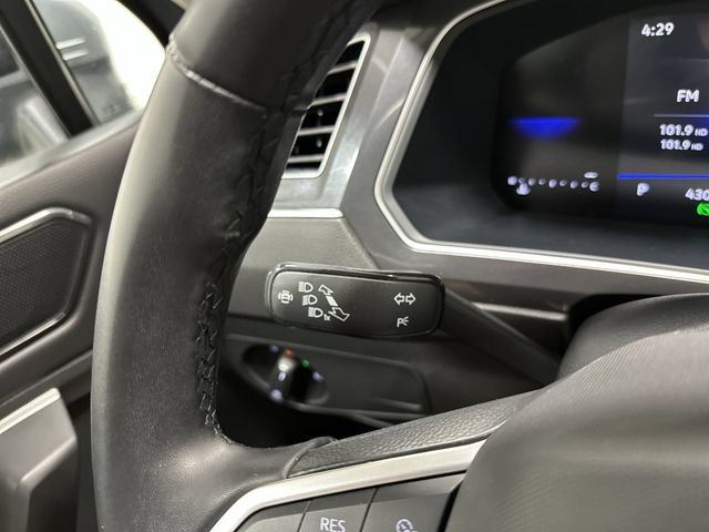 Used 2024 Volkswagen Tiguan SE FWD image 19