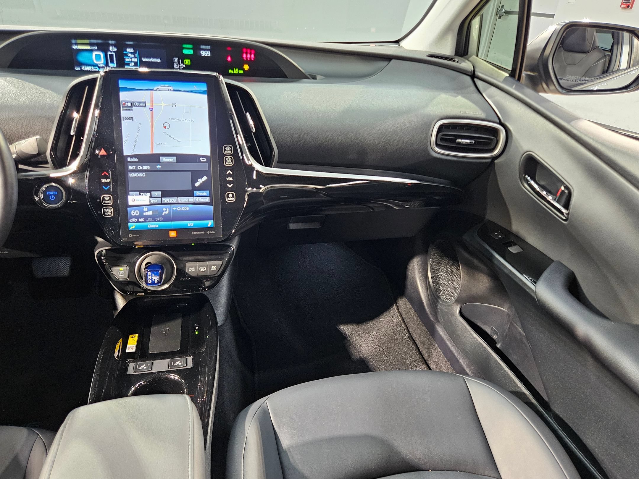 Used 2021 Toyota Prius Prime Limited FWD image 11
