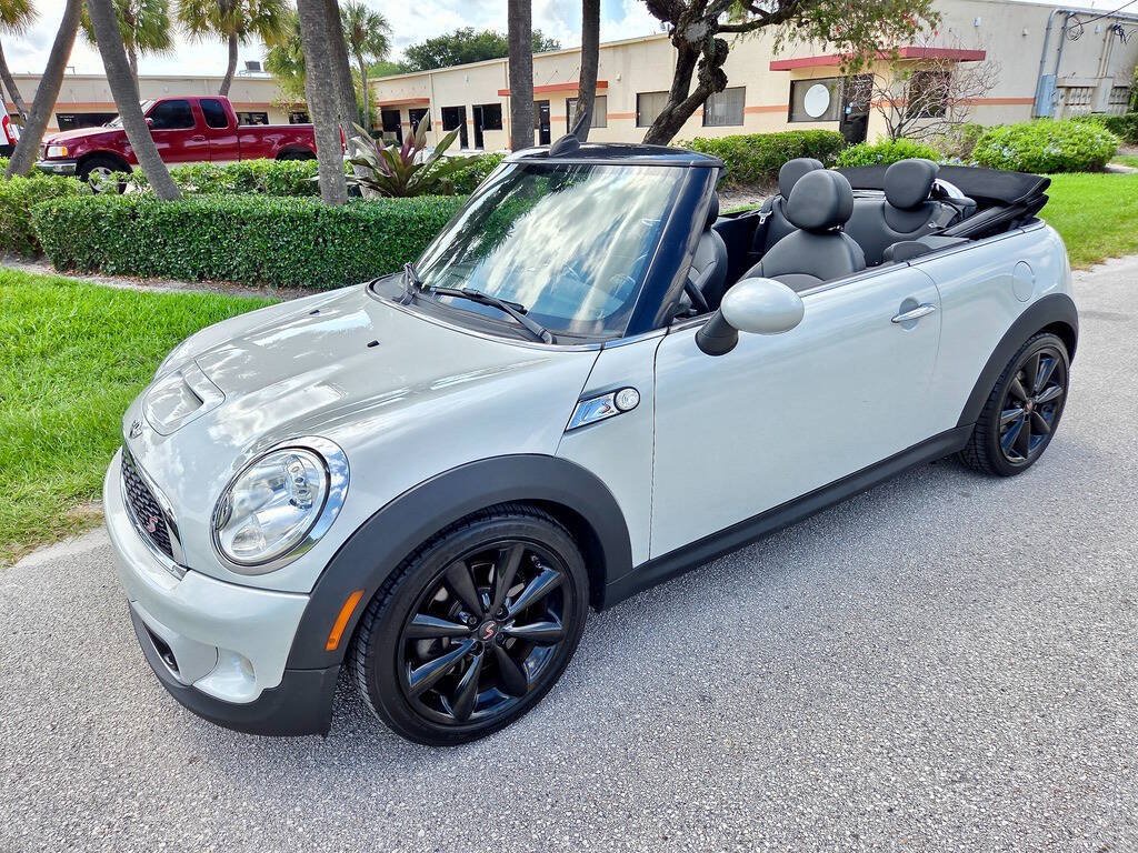 Used 2013 MINI Cooper S FWD image 10