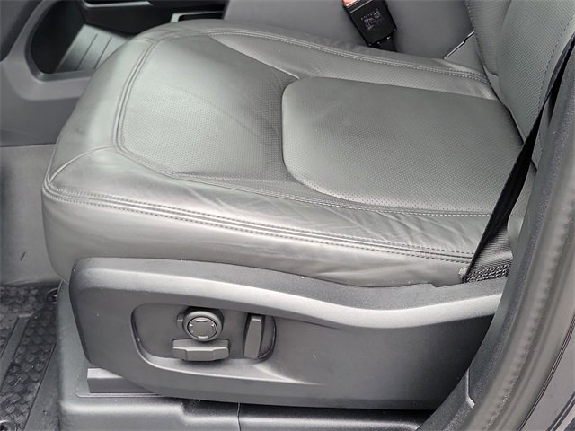 Used 2024 Land Rover Defender 110 Carpathian Edition image 15