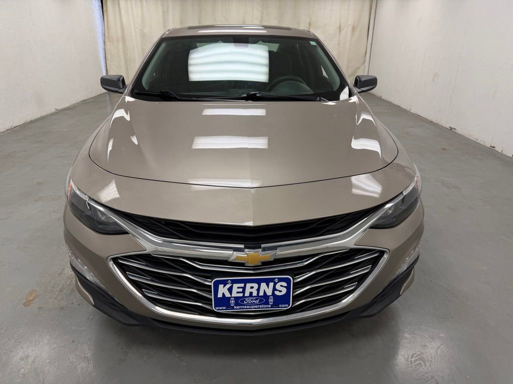 Used 2022 Chevrolet Malibu LT FWD image 7
